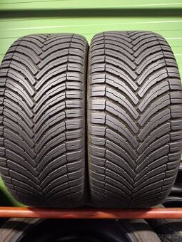235/45 r18 celoroční pneumatiky Bridgestone