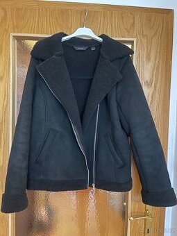 Prodám dámskou bundu - zimní křivák, barva černá, vel.42