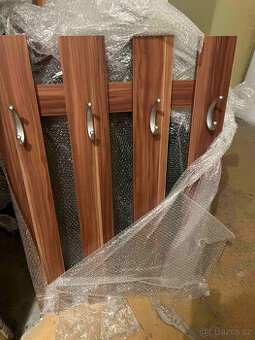 Předsíňová stěna s háčky 70x105cm