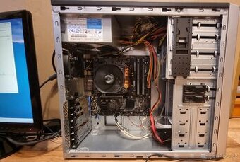 Počítač Intel Core i3 8100, 16GB RAM, Windows 11, 2x monitor