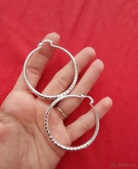 Nové dámské stříbrné náušnice 925 kruhy 4 cm kruhove