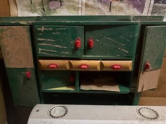 Kredenc pro panenky drevena