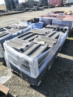 Tašky střešní různé