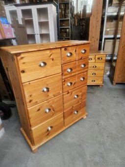 DŘEVĚNÁ KOMODA ""