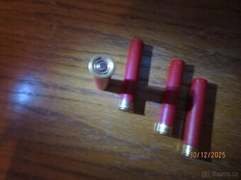 Brokový náboj 410/65 brok 4 mm plněný černým prachem kat „D“