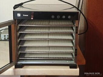 Sušička hub a ovoce