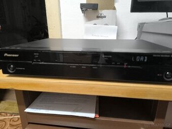 Prodam DVD rekorder Pioneer+Profesionalni video SONY