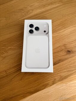 iPhone 17 Pro 256GB Silver Nový CZ distribuce