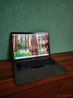 MacBook Air 2020 | i7 • 8GB • 512GB SSD