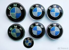 BMW znaky a pokličky celá sada modrobílé karbonové