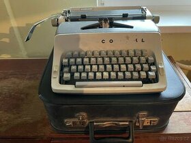 Prodám kufříkový psací stroj Consul