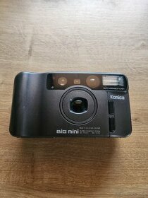 Prodám analogový fotoaparát Konica Big mini.