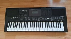 Yamaha PSR-E463 zánovní keyboard pro pokročilé hudebníky