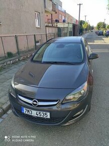 Prodám Opel Astra Sports Tourer - 1