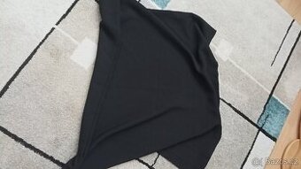 nová černá látka š.150 x d.160, vhodná na kalhoty, šaty - 1