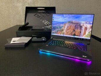 Asus ROG Strix SCAR 15 Ryzen 9, RTX 3080, 300Hz LCD