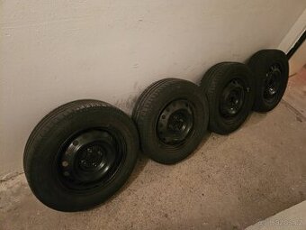 Prodám ocelové disky 5½Jx15 ET45 s letními pneu Michelin