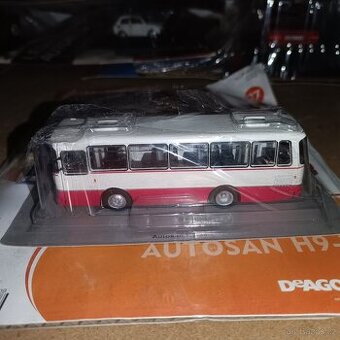 Prodám 5ks kovových modelů autobusů 1:72