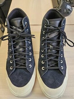 Prodám kotníkové boty Adidas černé vel. 44, jako nové