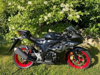 Suzuki GSXR 125