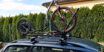 Střešní nosič karbonové kolo- koloběžka