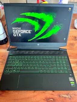 Notebook HP Pavilion 15-ec1067nw – skvělý stav