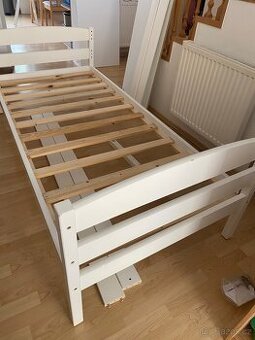Postel z masivu 90x200