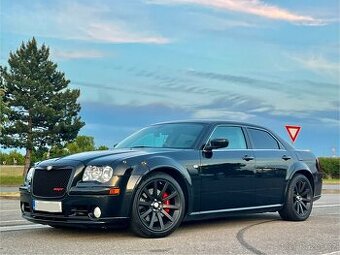 Chrysler 300C SRT-8 6.1 HEMI • Mopar Performance • EU verze
