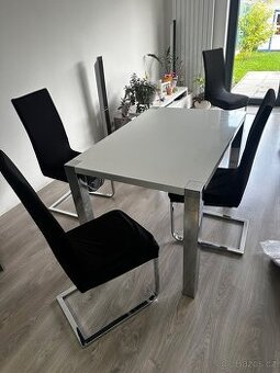 Jídelní set