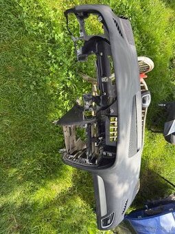 Palubovka + bag řidiče audi A4B8