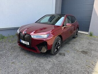 BMW iX xDrive50