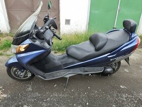 Suzuky Burgma 400