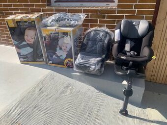 2x Autosedačky Joie + základna isofix