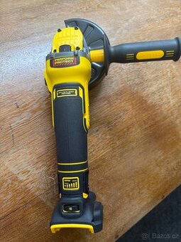 DeWalt aku úhlová bruska DCG409VS Type1