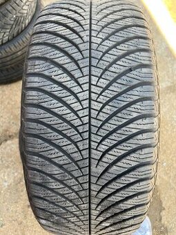 Prodám celoroční pneu 245/45 R18 - 1