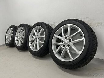 VW Golf R17 alu kola
