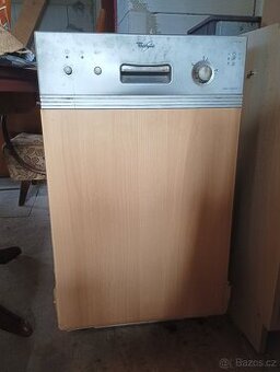Myčka Whirlpool za odvoz