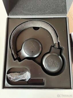 JBL Live 400BT