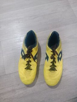 Kopačky Lotto SOLISTA