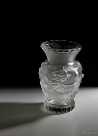 Váza kozoroh a pelikán, počátek 20 st. Schlevogt Curt