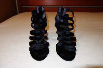 Kotníkové střevíce