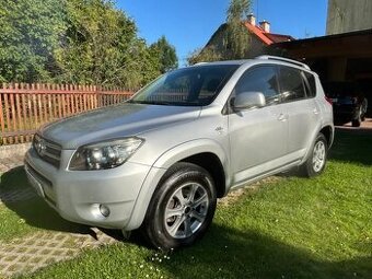 Toyota rav4    manual 4x4