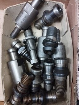 Různé koncovky na nastroje