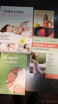 Knížky o mateřství a DVD