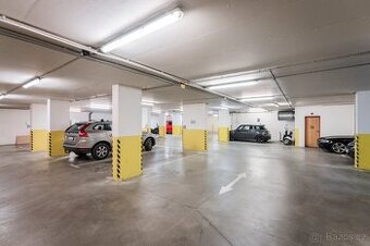 Garážového stání Husitská - Žižkov