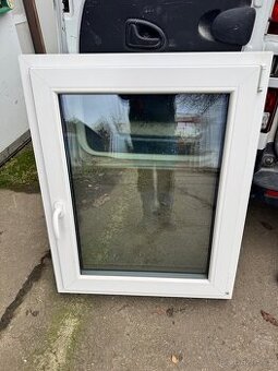 Prodám plastové okno