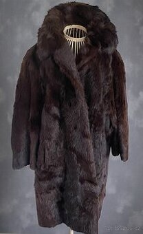 Dámský kožich vel.42