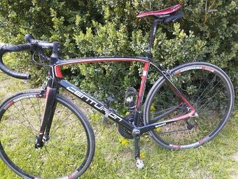 Silniční karbonové kolo. - 1