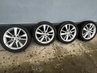 Alu kola na Octavii 3 Trius 5x112r17 a pneu 225/45r17 Nexen