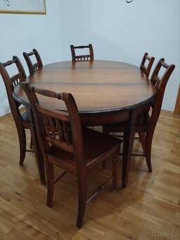 Dřevěný jídelní stůl + 6 židlí(rozkládací)